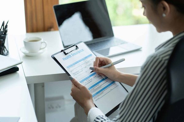 Comment assurer une entreprise de création de biotopes artificiels pour la biodiversité ?